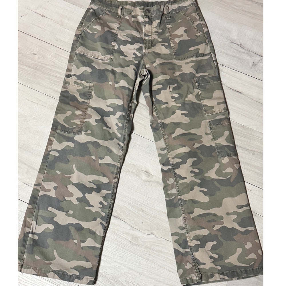 No Boundaries Camo Cargo Pants Junior's Large 12-14 Green Wide Leg Utility Pants